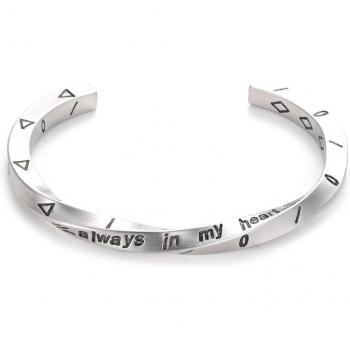 Bracelet de manchette Viking en titane