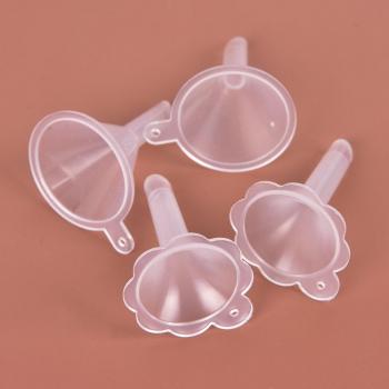 2Pcs Mini Oil Funnels for Liquid Transfer