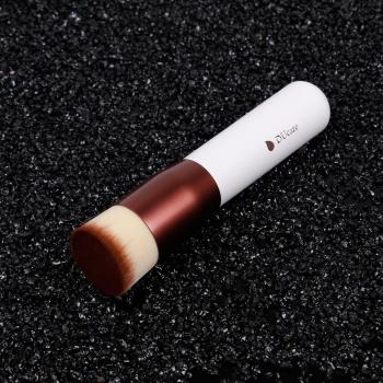 DUcare Flat Top Kabuki Brush