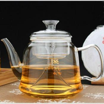 Tetera de té transparente y elegante