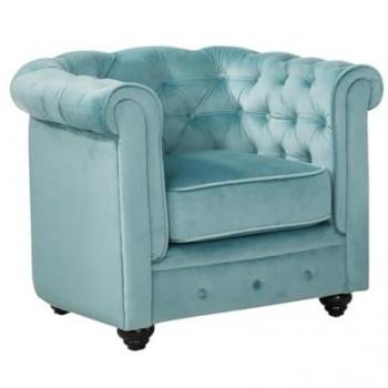 Samtiger Chesterfield-Sessel in zartem Hellblau
