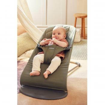 Leafy Lullaby Bouncer – Dark Green / Woven, Petal Quilt / Dark Grey