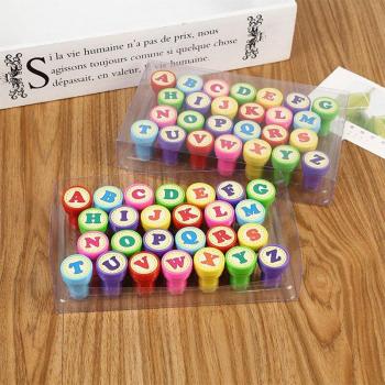 Sceaux créatifs pour l'apprentissage des lettres