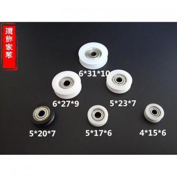 Wind-Up Toy Pulley with Black Roller