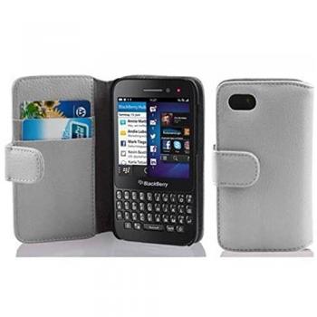 Housse cuir synthétique blanche avec poche à cartes BlackBerry Q5 – CADORABO