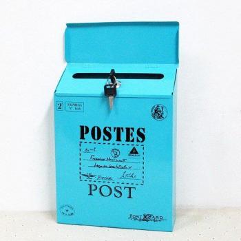 Weatherproof Mailbox with Key