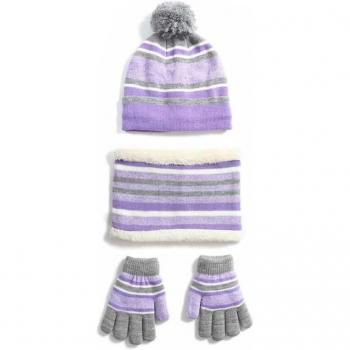 WinterWonder Trio – Beanie, Scarf, Gloves for Kids