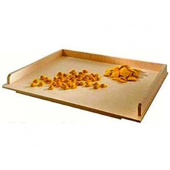 Planche à pâtes avec bord en contreplaqué