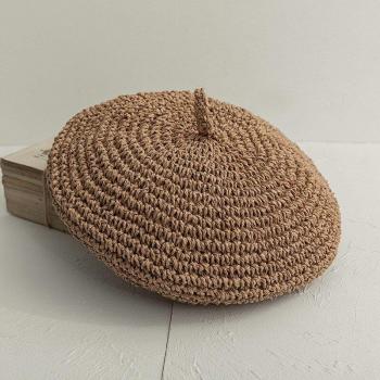 Sombrero protector solar de otoño
