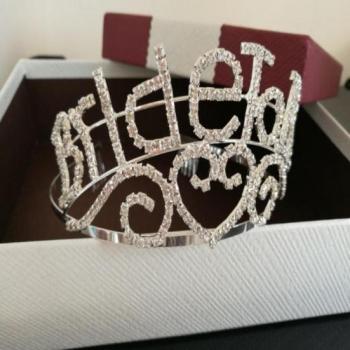 Corona di Sposa con Lettera di Cristallo