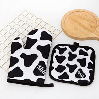 Leopard Design BBQ Gloves and Potholder Set