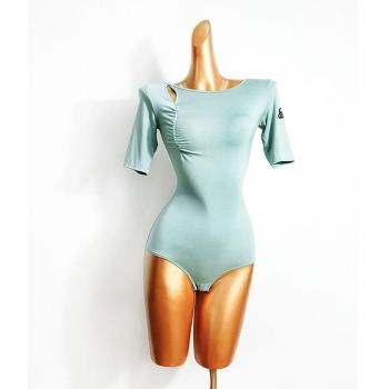 Robe de danse latine à manches courtes