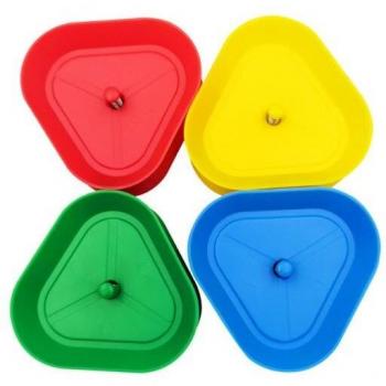 Soporte Triangular para Juegos de Cartas