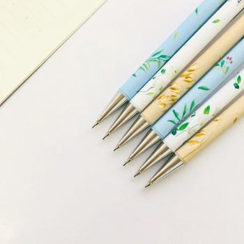 Mechanischer Bleistift mit Blumenmotiv