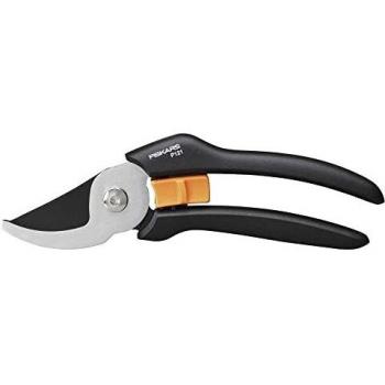 Fiskars Solid Bypass Pruner P121 (with a space after Solid)