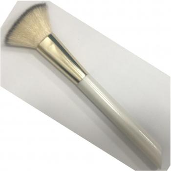Pennello Trifoglio Fondotinta – Polvere, Liquido, Crema