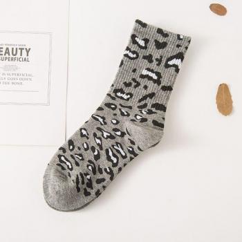 Warme Socken mit Leopardenprint für Damen, perfekt für die Übergangszeit