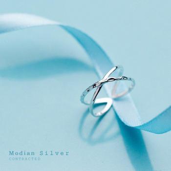 Dedo Ajustable “Cross Line” – Anillo de Plata Fina 925