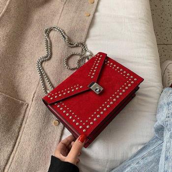 Voyageur Chic – Gommage Sacs à Main