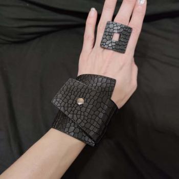 Bracelet en cuir pour femme, design punk, artisanal