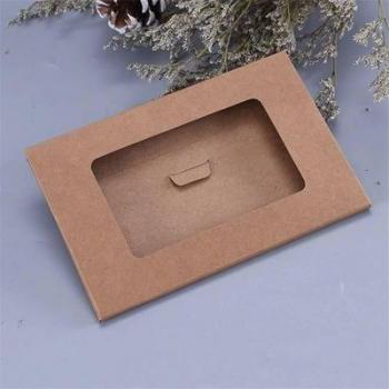 Enveloppe de vœux « Kraft Noir Vintage » avec fenêtre ajourée – 10 pièces, 10,5 x 16 cm