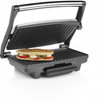 Parrilla de contacto Tristar GR-2899 con sistema de goteo integrado para eliminar la grasa de los alimentos