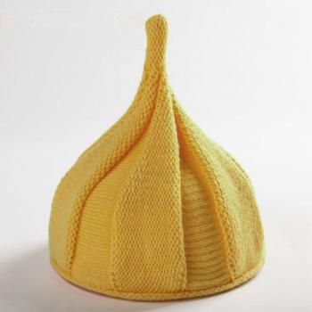 Kids' Pointy Knit Bonnet
