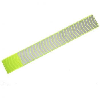 Brazaletes reflectantes intermitentes para actividades nocturnas