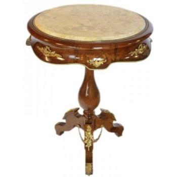 Eleganter Barocktisch mit Marmor und goldenen Akzenten