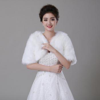 Enveloppe boléro faux pelage féminin, soirée nuptiale d’hiver