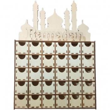 Calendrier en bois pour le Ramadan avec ornement