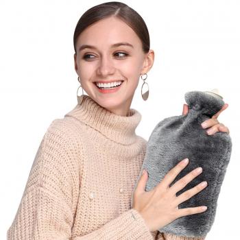 Bottiglia dell'acqua calda Samione con copertura in peluche 2 litri