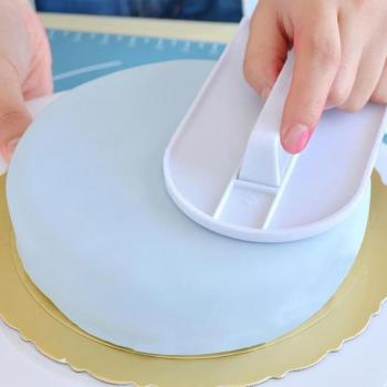 Silicone Cake Polisher