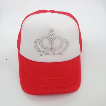 Gorra con corona y detalles brillantes para bebés