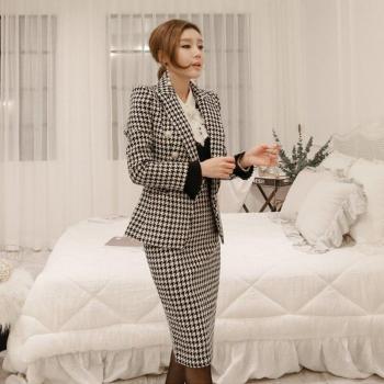 Mode Été‑Automne : Blazer Slim + Jupe Pied-de-Poule