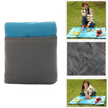 Manta impermeable OurKosmos para picnic al aire libre