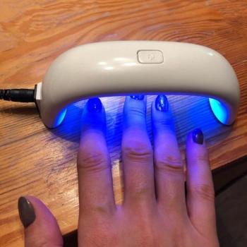 Compact 9W Nail Polish Drying Light