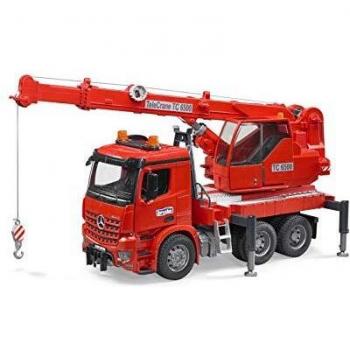 Bruder 03670 MB Arocs Lastkraftwagen mit Audio-Lichtpaket – Rot