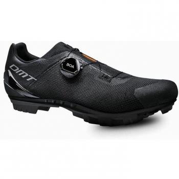 DMT KM4 Fahrradschuhe schwarz