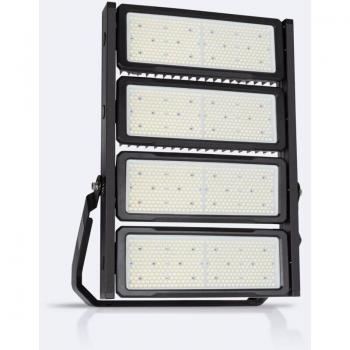 LED-Fluter für Sportstätten 1200W 30º