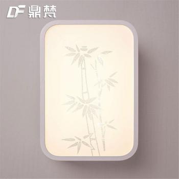 Luce LED da parete in vetro smerigliato