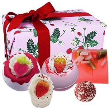 Bomb Cosmetics Strawberry Feels Forever Gift Collection