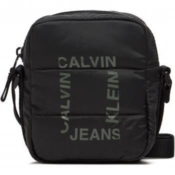 Umhängetasche Calvin Klein Jeans mit schwarzem Grid-Design