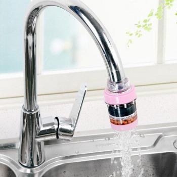 Gesundheitsfördernder Wasserfilter für den Hahn
