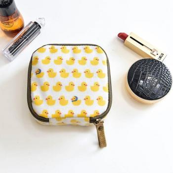 Tienda Compacta de Maquillaje y Servilletas
