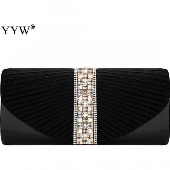 Clutch Nupcial con Detalles de Diamantes