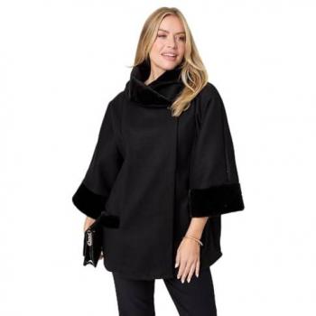 Izabel London Luxe Faux Fur ¾ Sleeve Cape Coat in Pure White – M/L