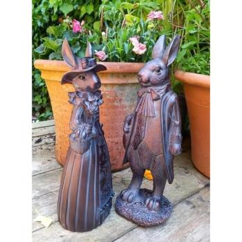 Couple Rabbit Bronze Garden Décor Piece