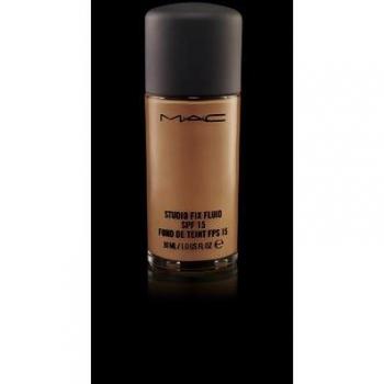 MAC Studio Fix Hydrierende Foundation SPF 15 – 30 ml