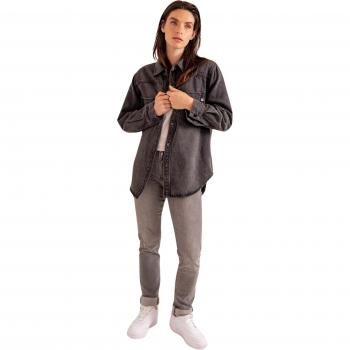Camisa de jean oversize en tono carbón con bolsillos de algodón F.A.M. Paris Sofia